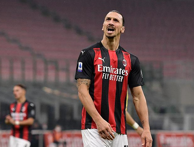 IM体育官方网-AC米兰惨败无缘晋级，遗憾之情溢于言表