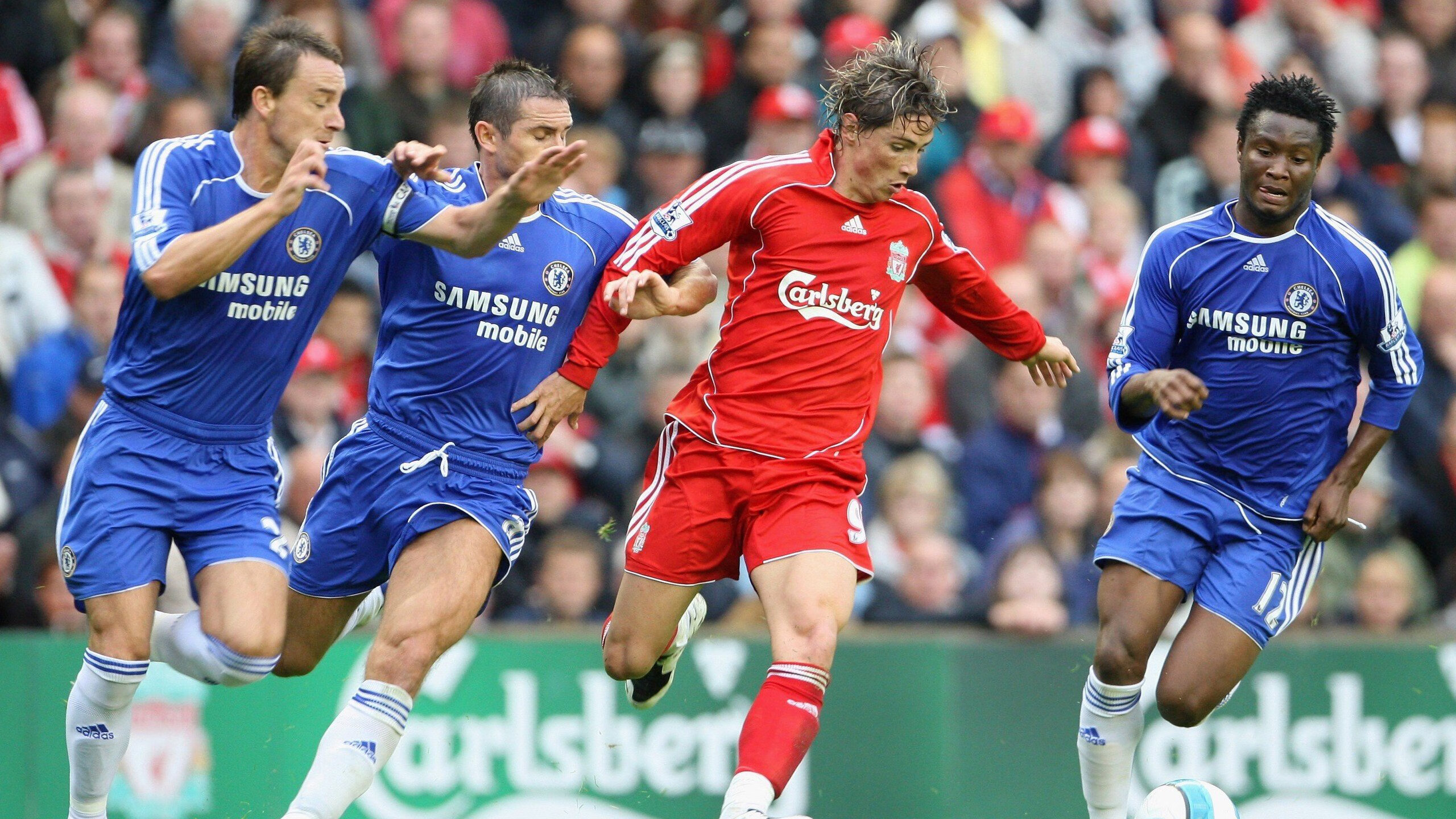 穆勒锋芒毕露难破铁壁，塞维利亚式防守窒息葡萄牙攻势