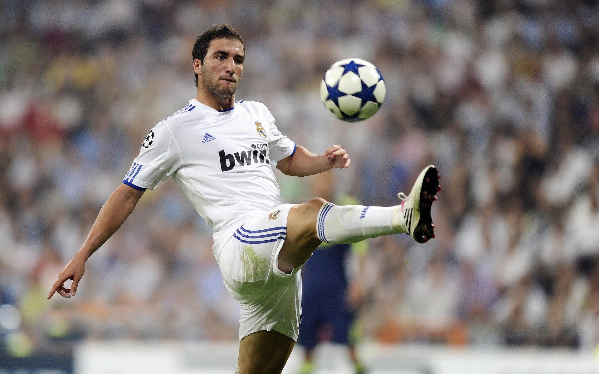 IM体育官方网-努涅斯一锤定音，马赛险胜突尼斯背后的战术博弈与个人英雄主义